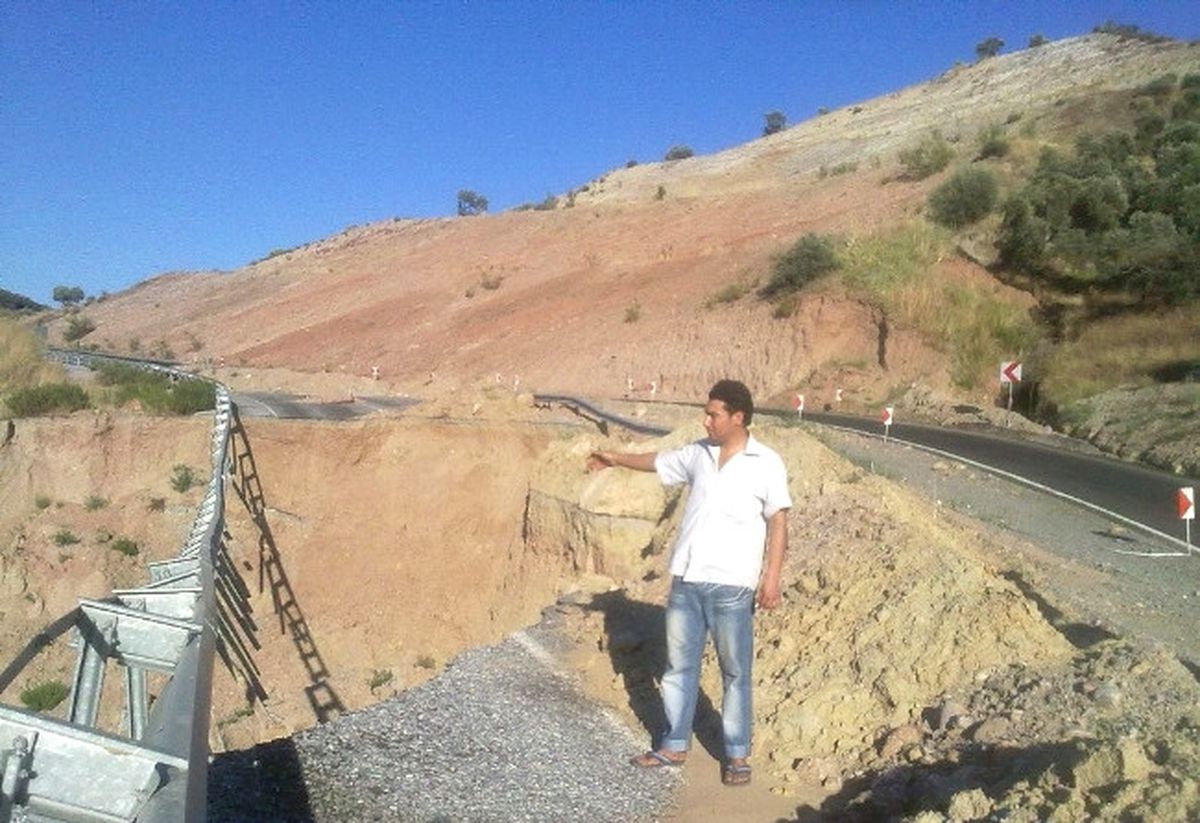 İncirliova\'da Köylülerden Yol Tepkisi