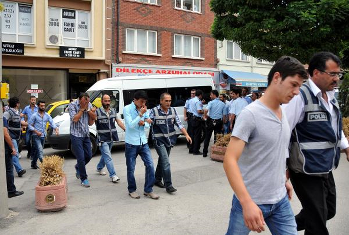 Eskişehir\'de İnternet Kavgası, Çatışmaya Dönüştü: 1 Ölü
