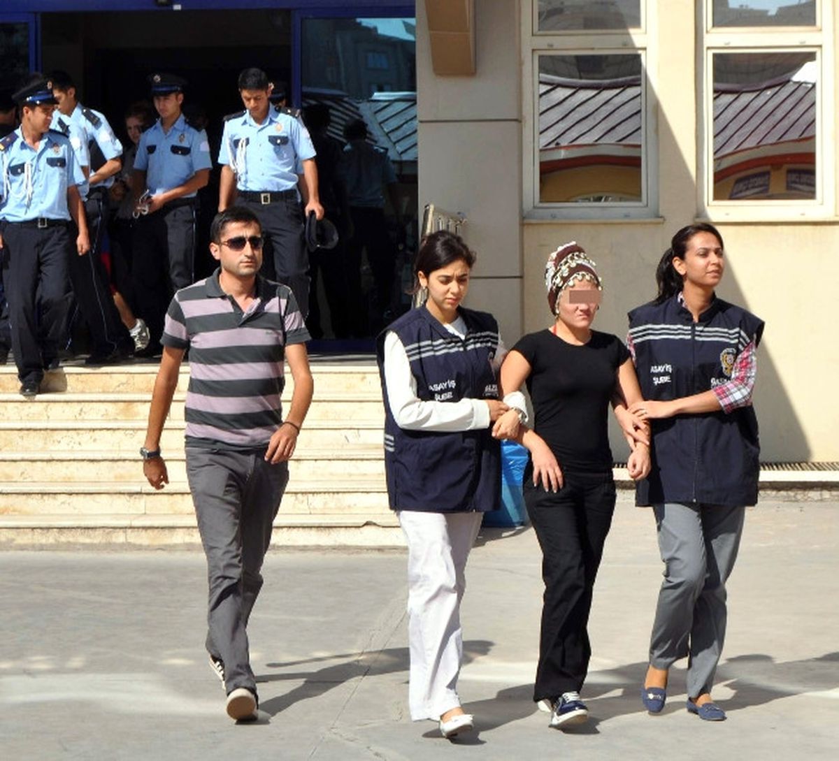 Katil Zanlısı Hayat Kadını Yakalandı
