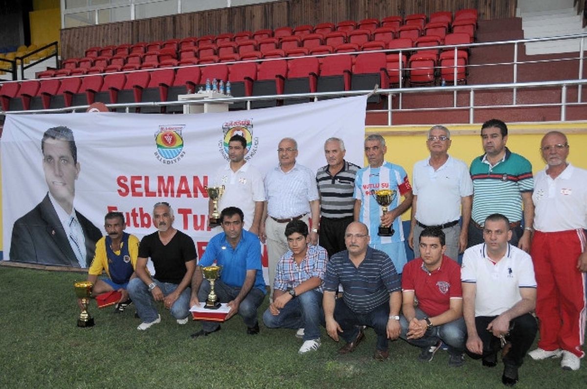 Merhum Selman Kakun Masterlar Futbol Turnuvası Sona Erdi