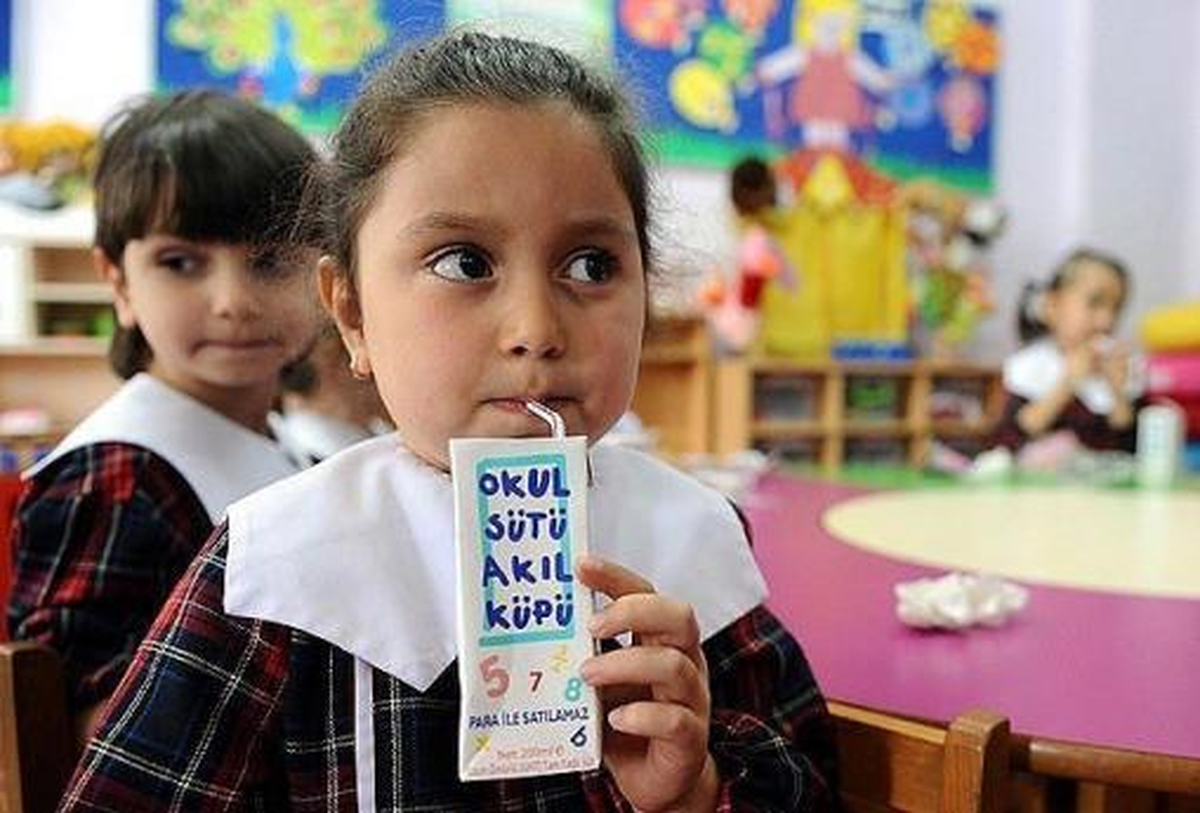 Okul Sütü Programı 2 Yıl Daha Devam Edecek