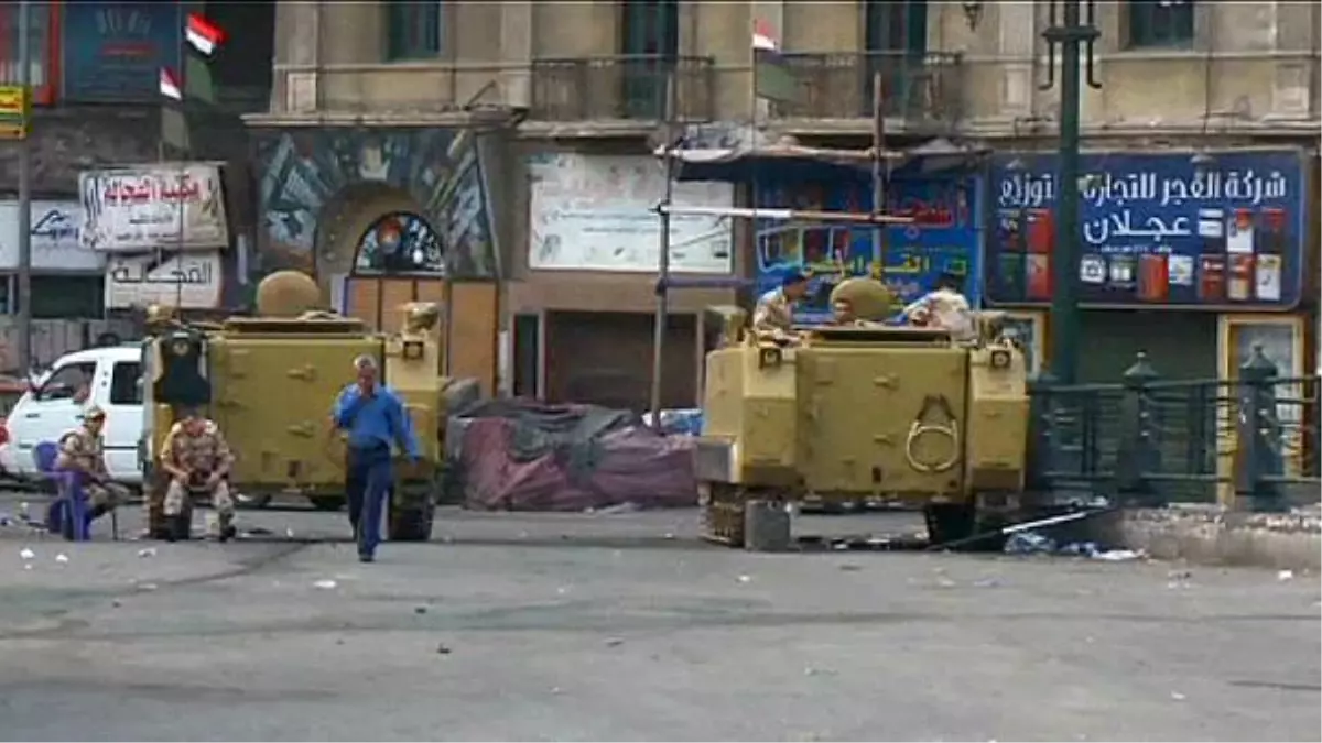 Ordunun Sert Müdahalesi Sonrası Mısır Sokakları Sessiz