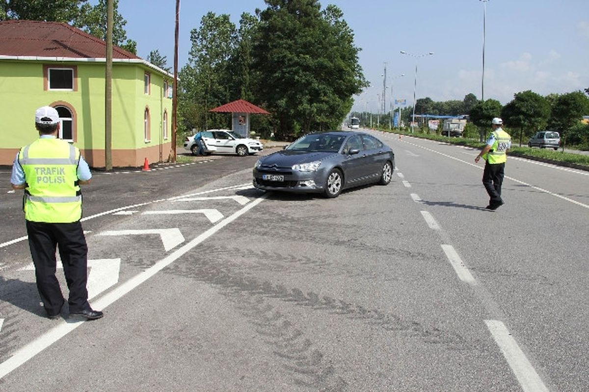 Polis, Yorgun Sürücüleri Dinlendiriyor