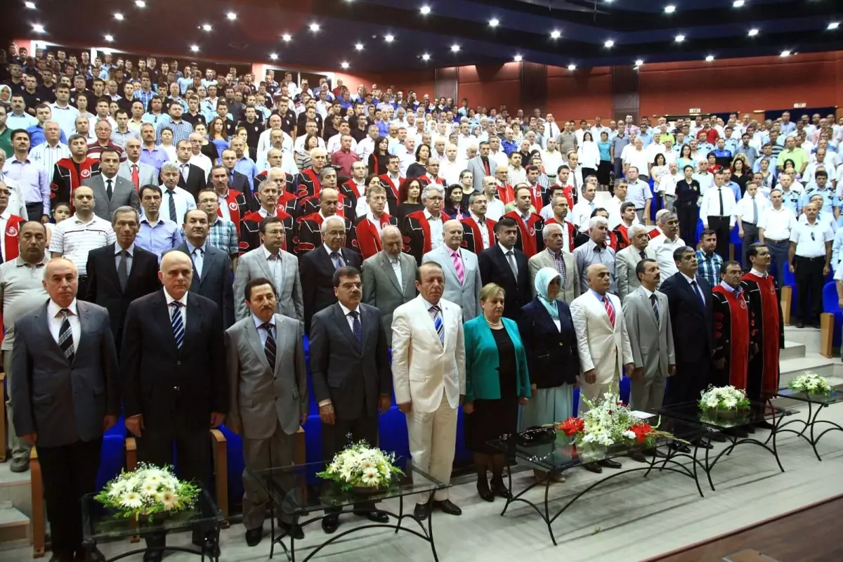 SDÜ Vali Memduh Oğuz\'u Fahri Doktoru Olarak Uğurladı