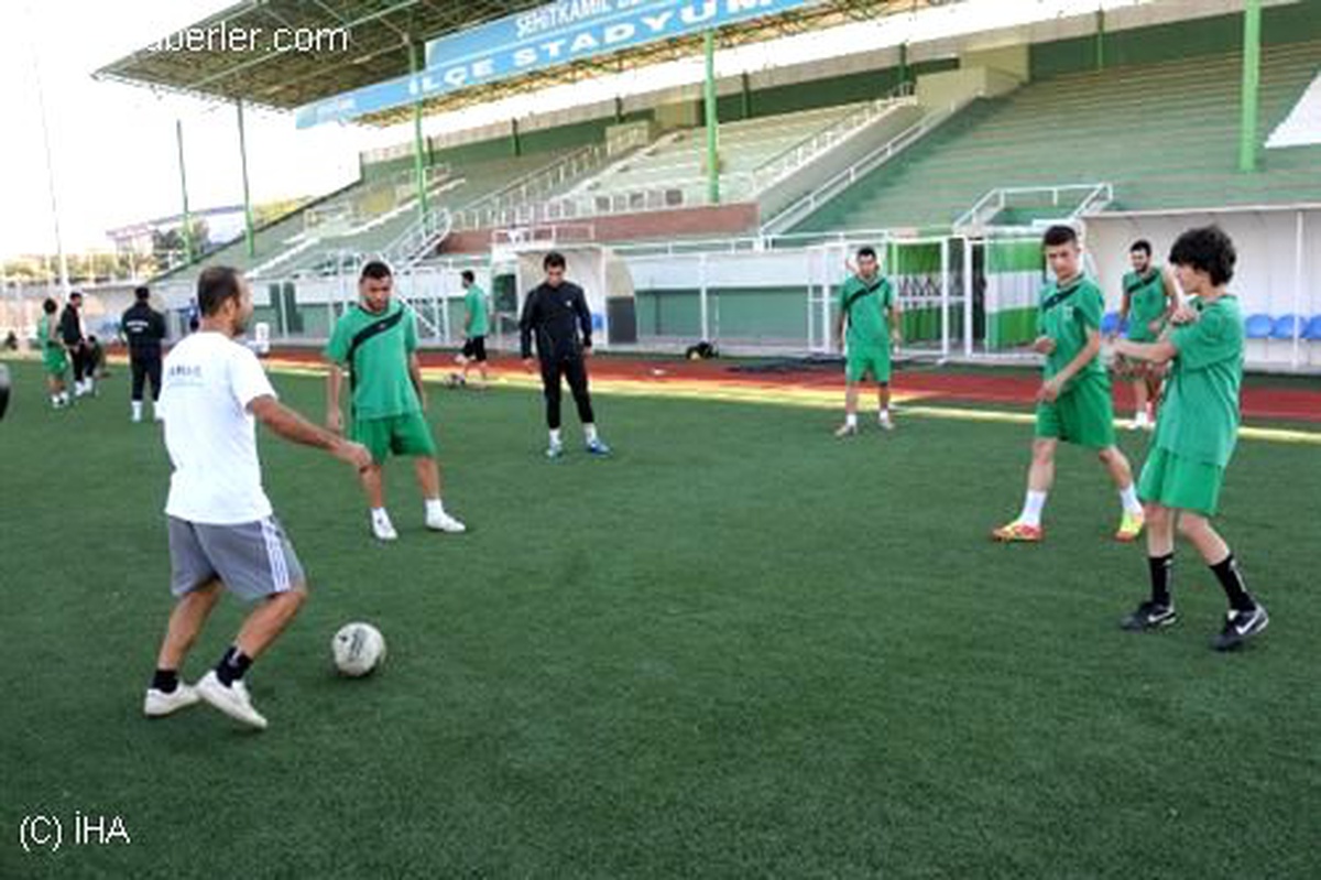 Şehitkamil Belediyespor\'da Hazırlıklar Sürüyor