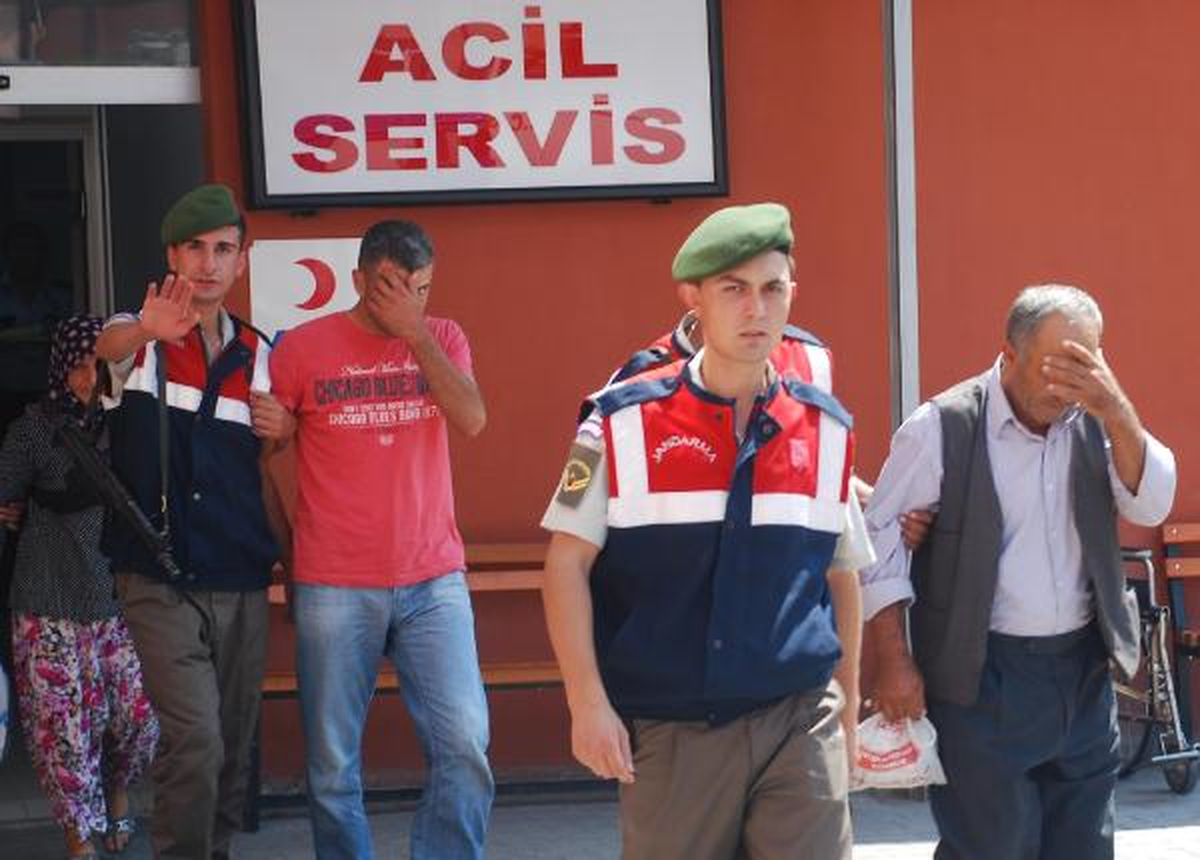 Tarlasında 30 Bin Kök Hintkeneviri Ele Geçirildi, \'Haberim Yok\' Dedi
