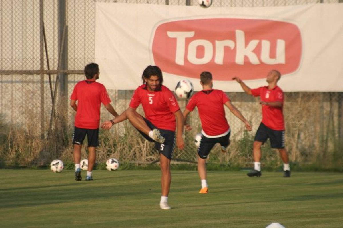Torku Konyaspor\'da Neşeli Antrenman