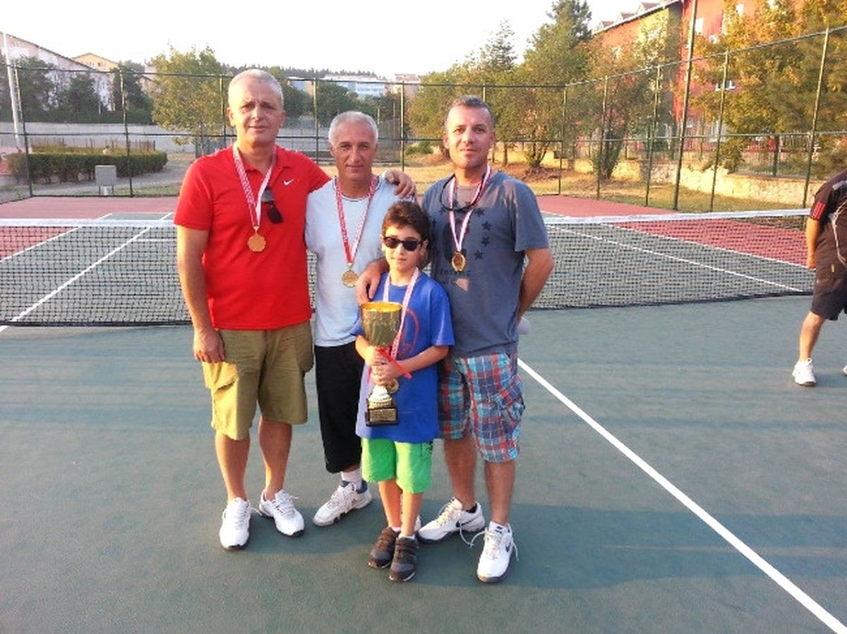 Trakya Tenis Turnuvası\'nda Edirne Bir Numara