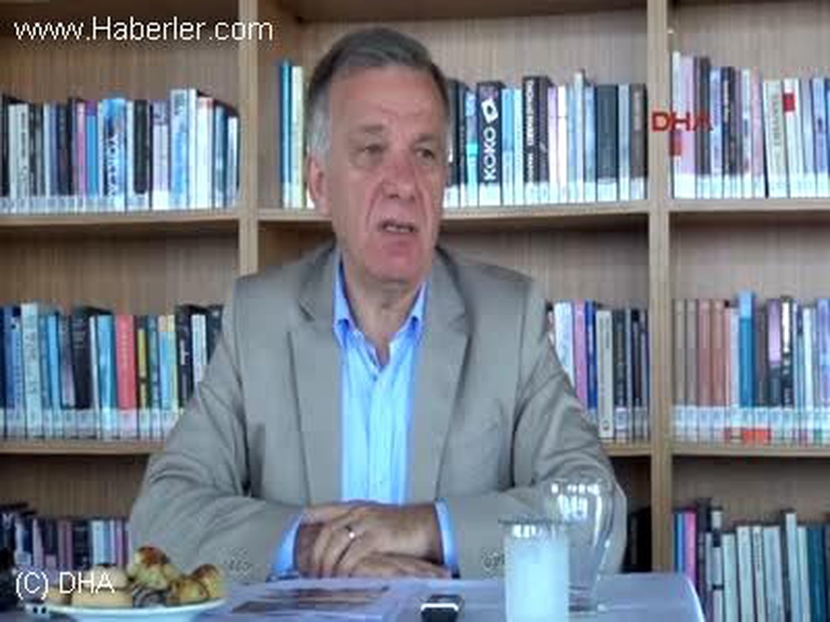 Yalova Bengü\'ün Yürüyen Köşk Konseri Mısırdaki Olaylar Yüzünden Ertelendi