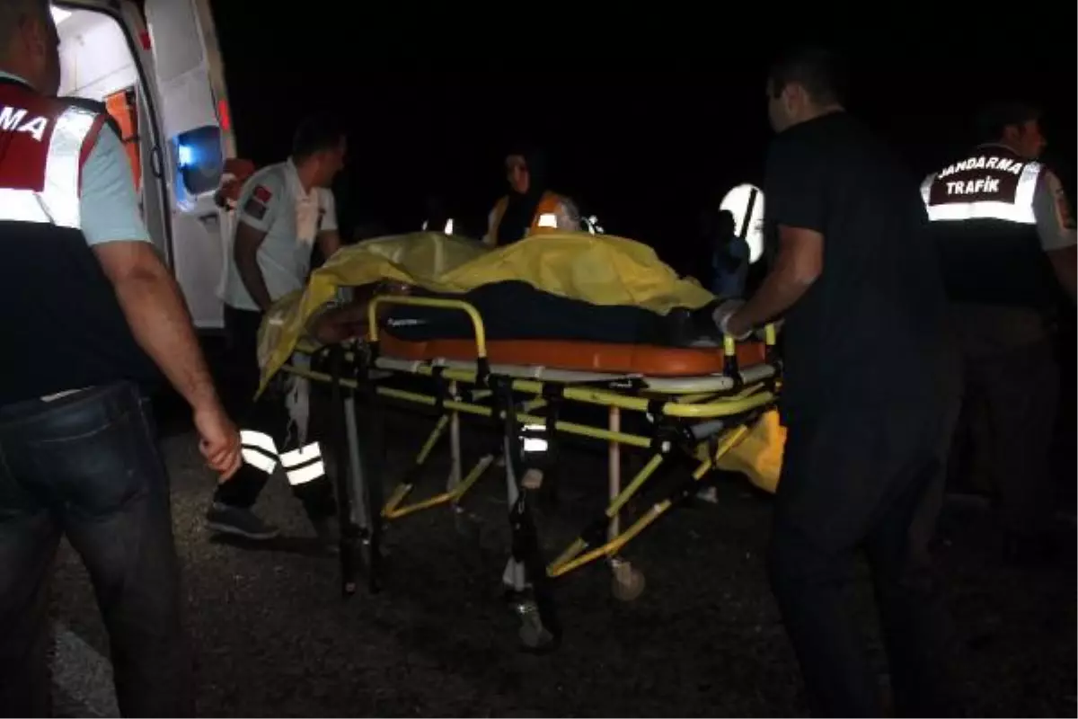 AK Parti İlçe Başkan Yardımcısı Kaza Yaptı: 2 Ölü 4 Yaralı