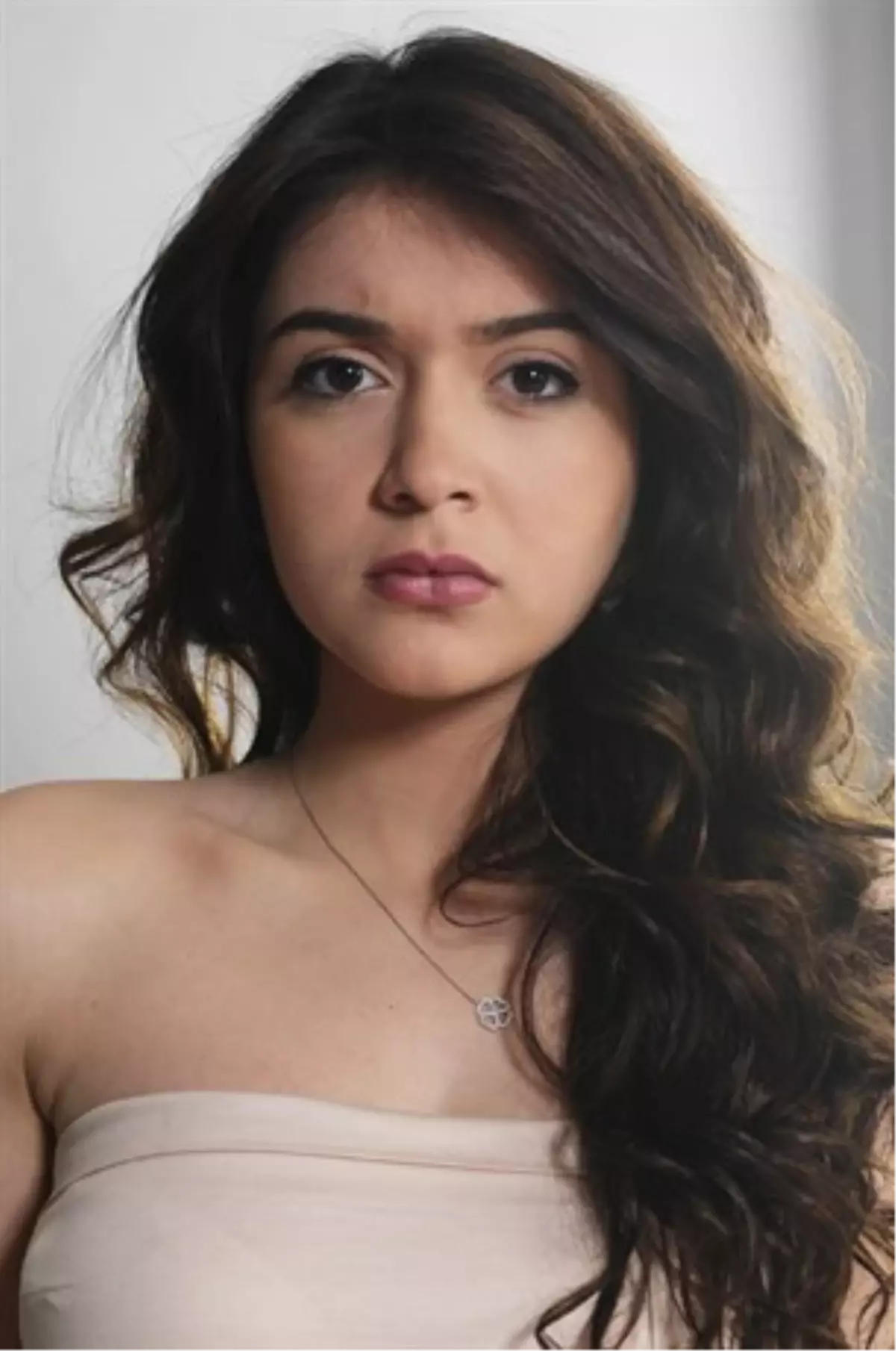 Doksanların Dizisin Özlem\'i: Aşık Olacak Zamanım Yok