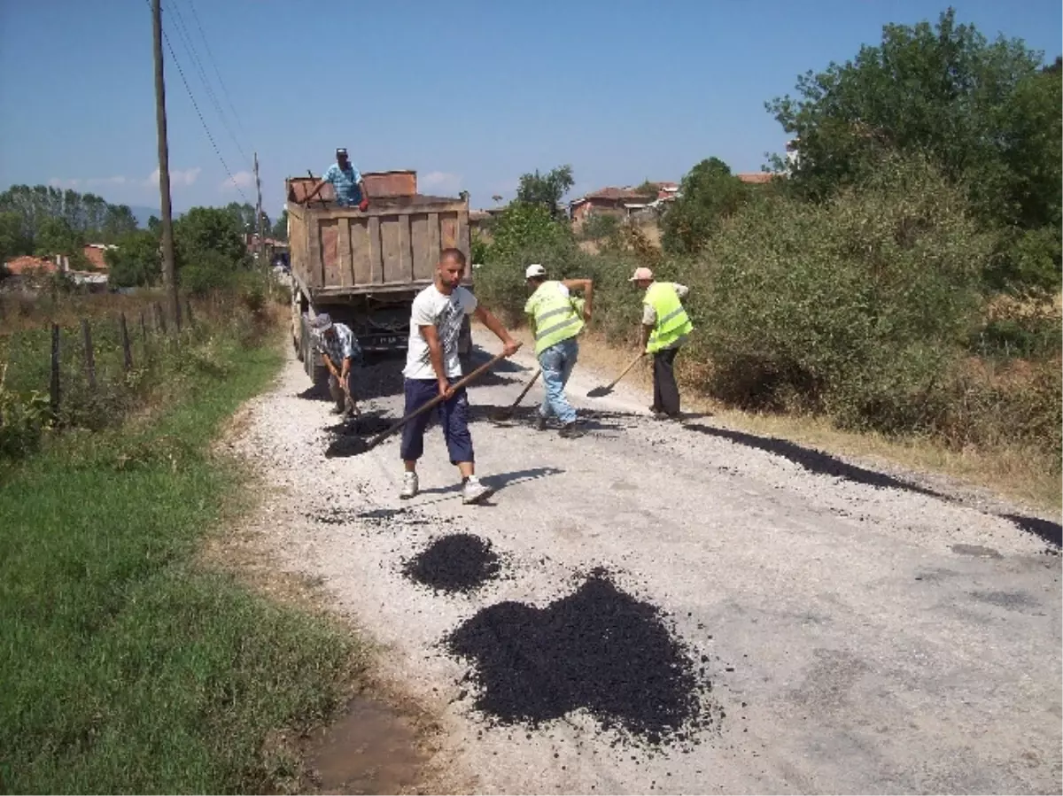 Çanda Köy Yollarının Tamiri Sürüyor