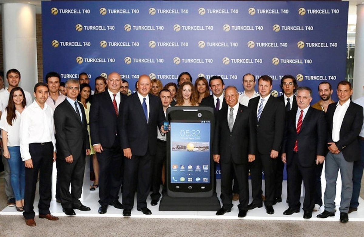 Cepte Üstün Teknoloji, Türkiye\'nin İlk Yerli Akıllısı Turkcell T40\'la Geliyor