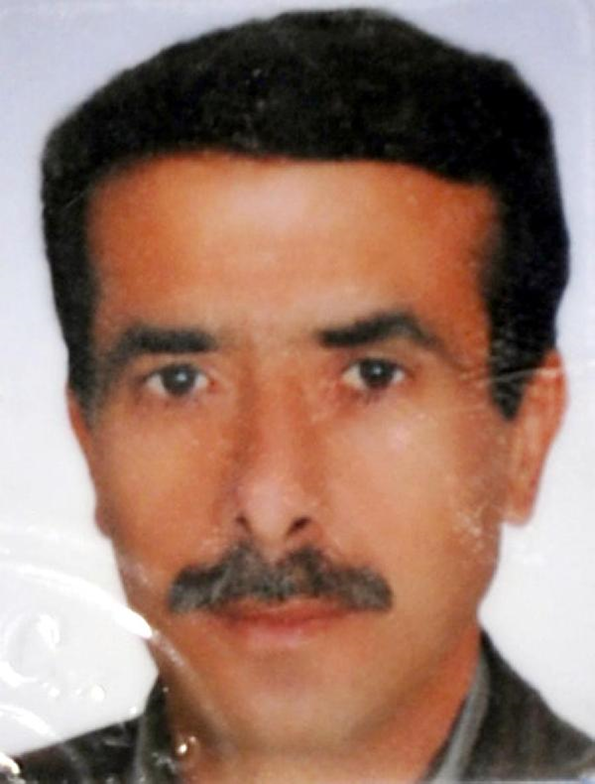 Direğe Çarpan Otomobilin Sürücüsü Öldü