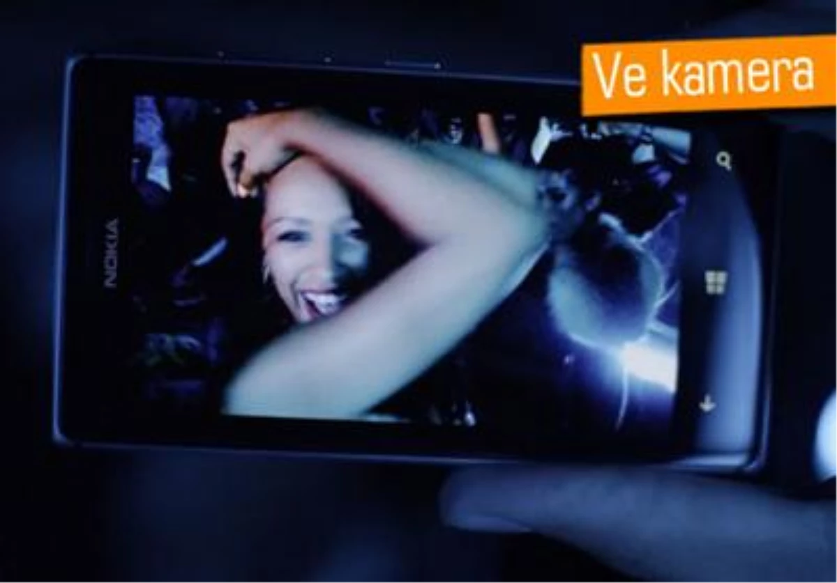 Lumia 925, Enrique Iglesias\'ın Müzik Klibinde Göründü