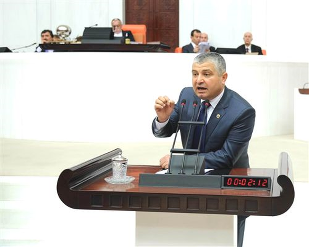 MHP\'li Yılmaz Kızıldağ Güreşlerini Meclis\'e Taşıdı