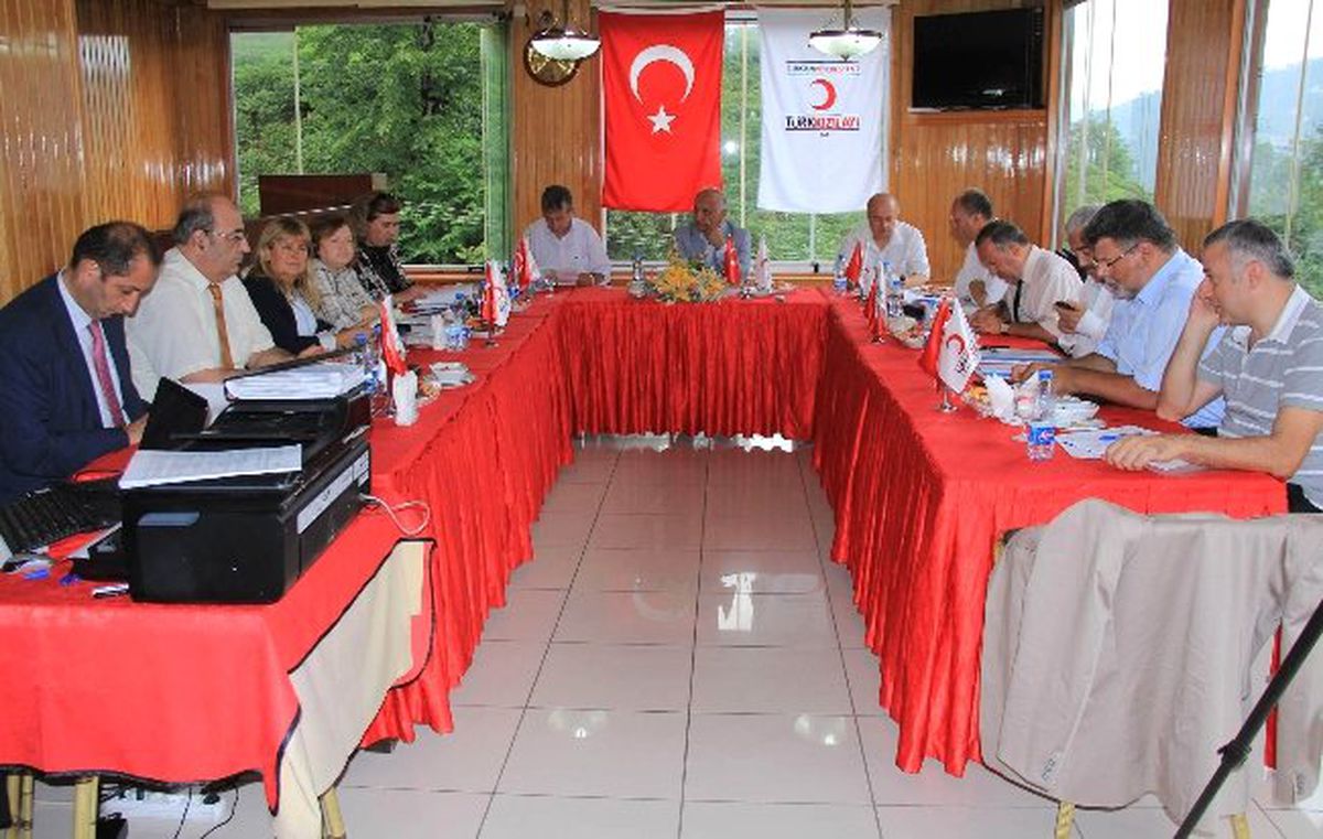 Türk Kızılayı Rize\'de Toplandı