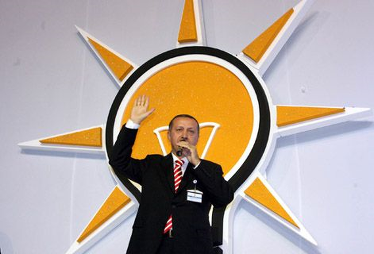 AKP\'den Mısır İçin Yas Genelgesi