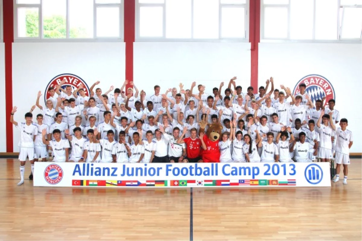 Allianz Gençler Münih Futbol Kampı\'na Türkiye\'den 4 Genç Katıldı