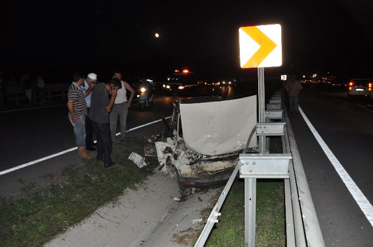 Bafra\'da Trafik Kazası: 1 Ölü, 1 Yaralı