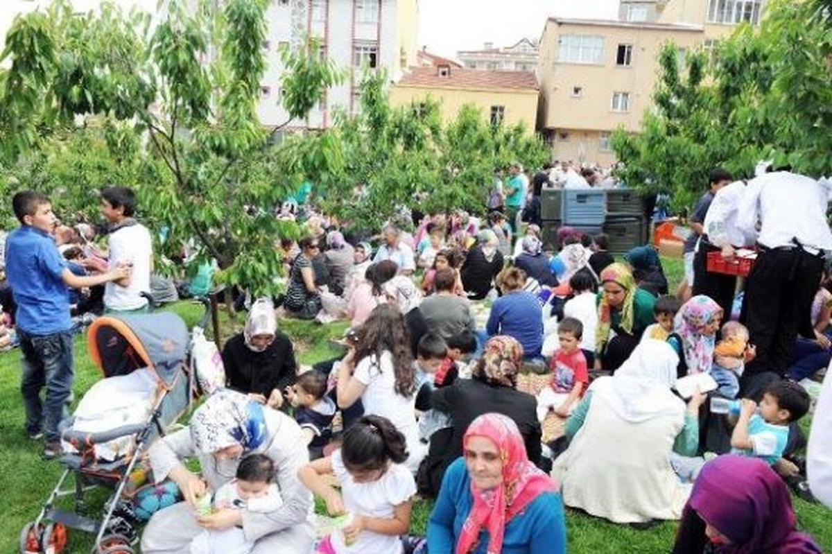 Bağcılar Belediyesi\'nin İlçeyi İsmine Uygun Hale Getirmek ve Bağcılarlılara Nostaljiyi Yaşatmak...
