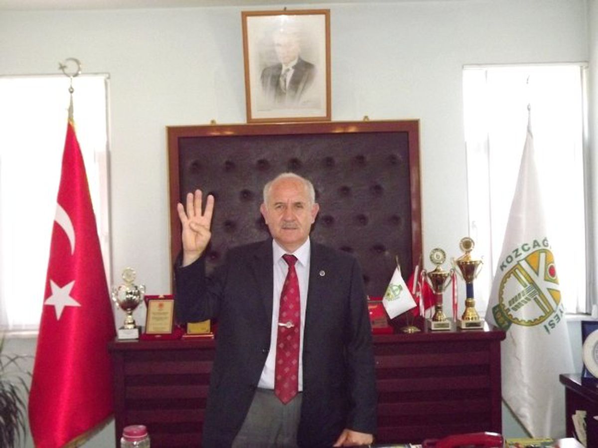 Başkan Karaman\'dan Mısır\'a Rabia\'lı Destek