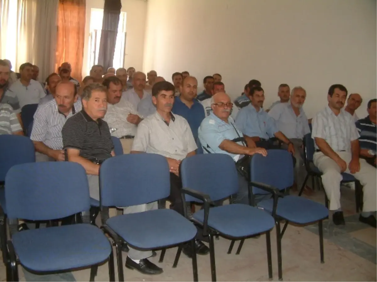 Burhaniye\'de İmamlara Seminer Verildi