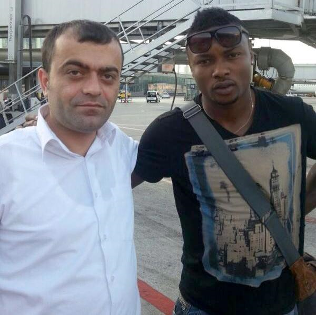 Çaykur Rizespor Nijeryalı Stoper Oboabona\'yı Getirdi