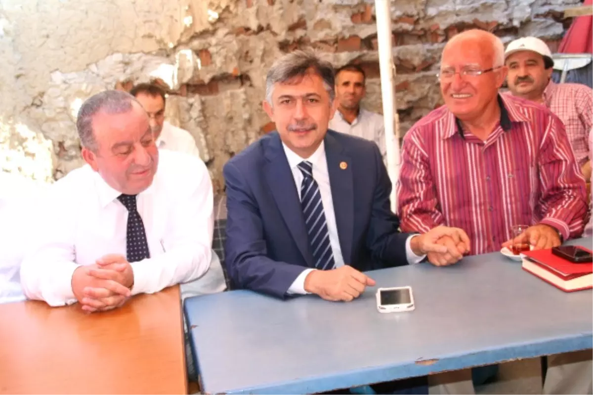 CHP Antalya ve Zonguldak Milletvekillerinden Devrek CHP\'ye Nezaket Ziyareti