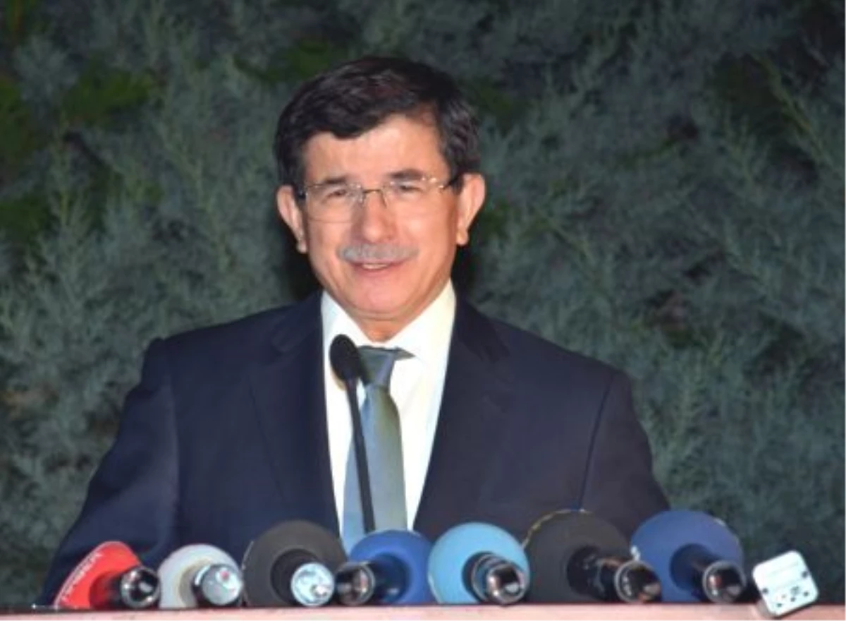 Dışişleri Bakanı Davutoğlu ve Milli Savunma Bakanı Yılmaz, Brezilya Savunma Bakanı Amorim ile...