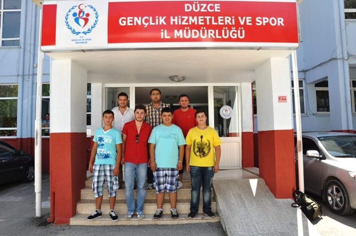 Düzceli Gençler, Silifke Kampına Gitti