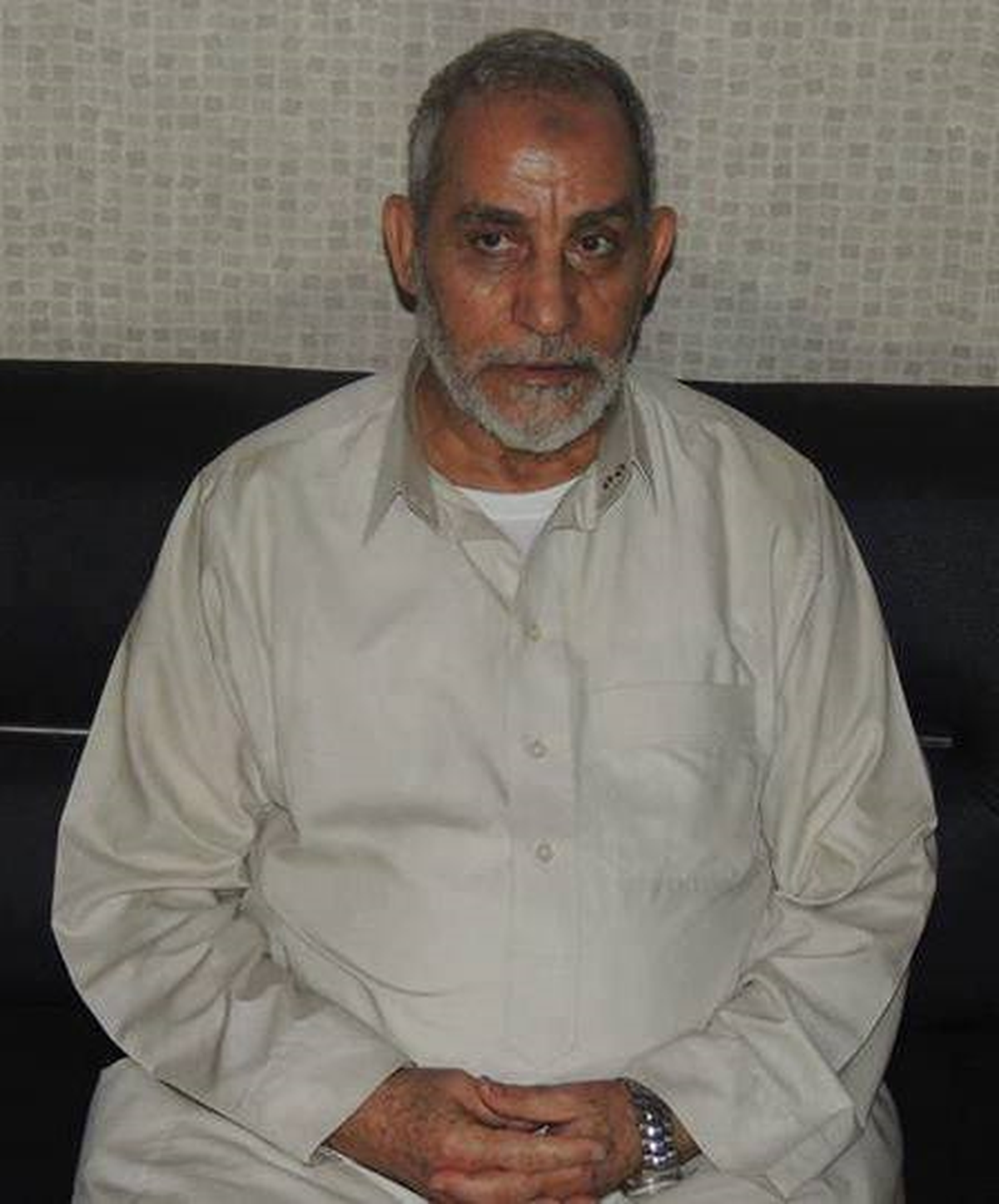 İhvan Rehberlik Konseyi Başkanı Bedii\'nin Tutuklanması