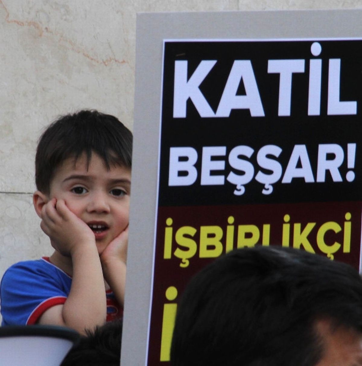 İran Büyükelçiliği Önünde Suriye Gerginliği