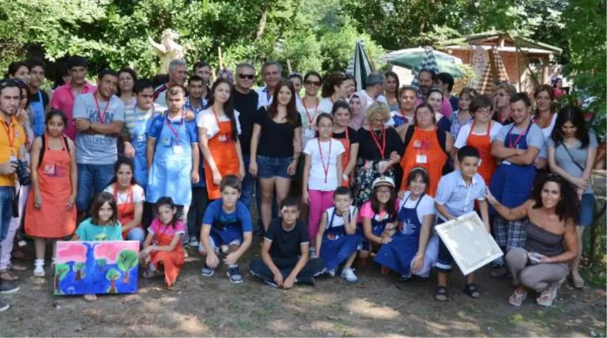 Portakal Çiçeği Sanat Kolonisi Çocuk Ressamları Ağırladı