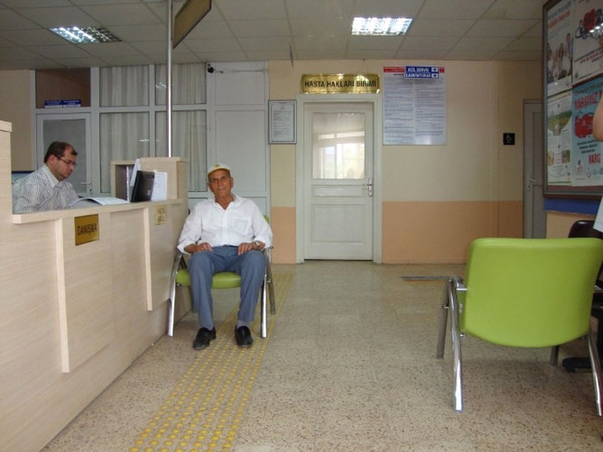Sivaslı Devlet Hastanesi Halkın Yardımları ile Gelişiyor
