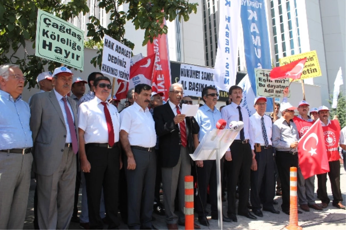 Türk Haber Sen Üyeleri, Toplu Sözleşme Görüşmelerini Protesto Etti