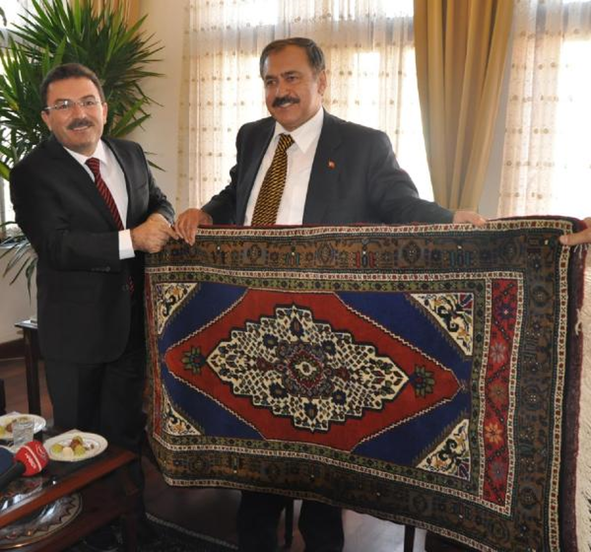 Bakan Eroğlu: Babasını da Geçti Zalim Esad (2)