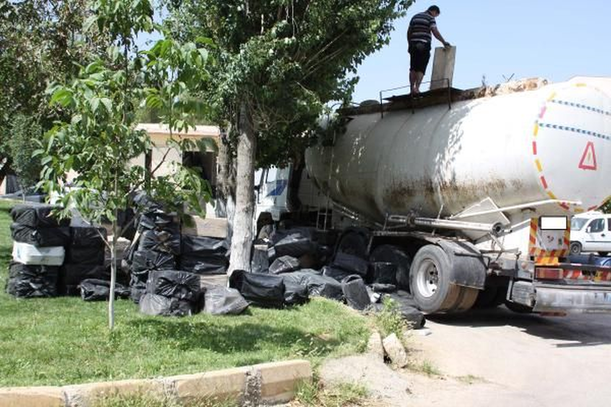 Beton Mikserinde Kaçak Sigara Ele Geçirildi