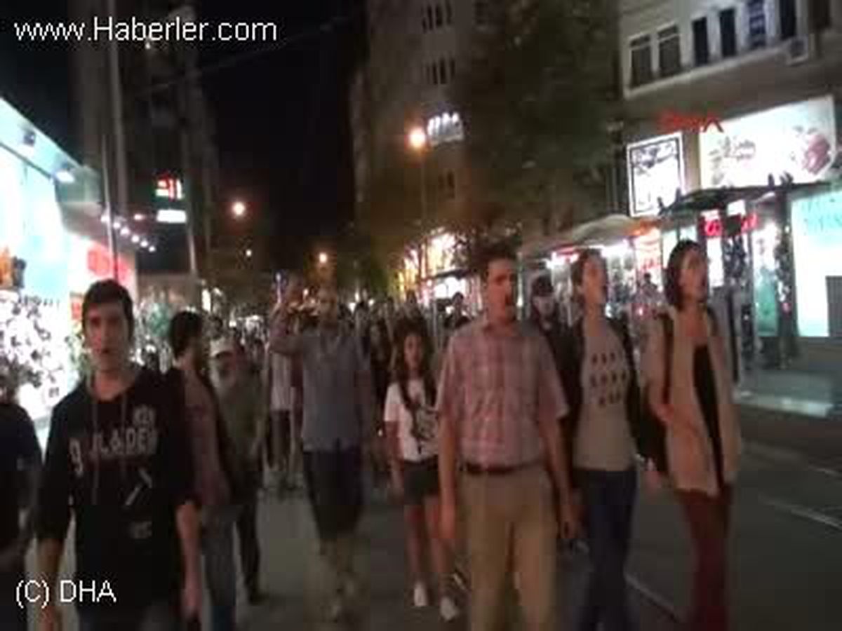 Eskişehir\'de, İstanbul\'daki Polis Müdahalesi Protesto Edildi