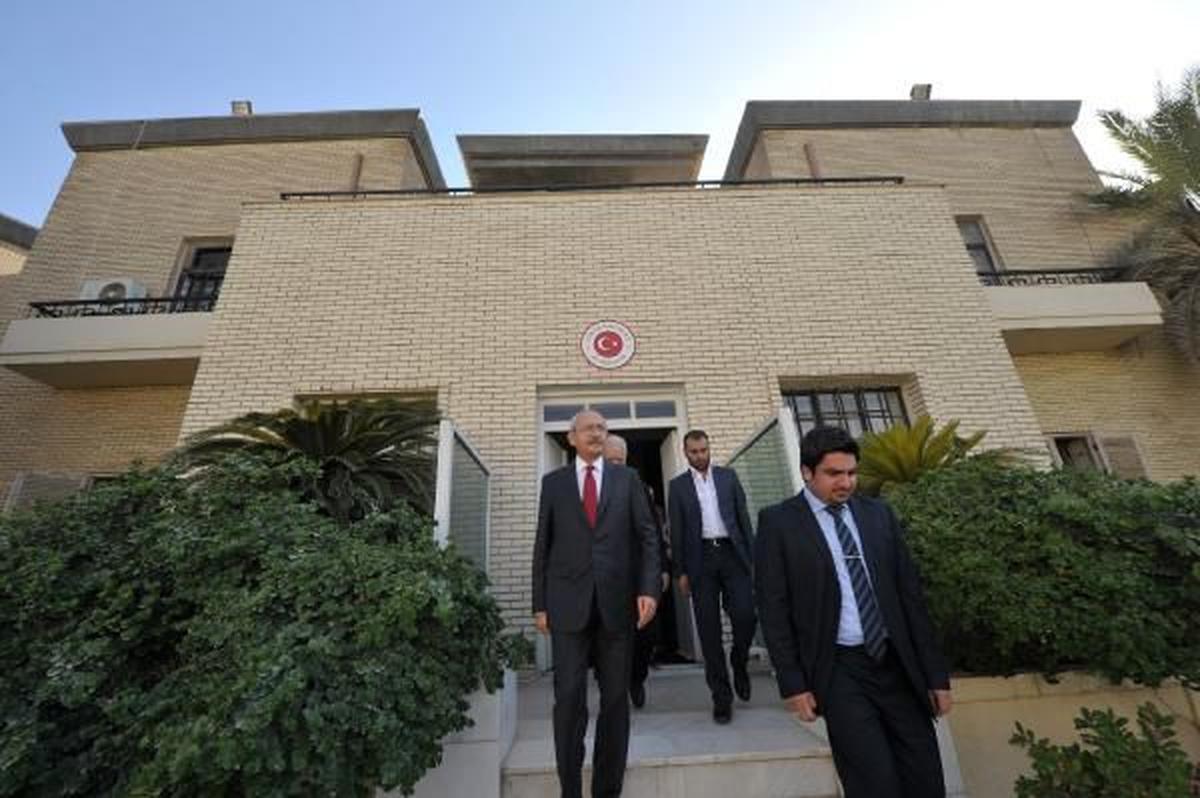 Kılıçdaroğlu, Bağdat\'taki Türk Şehitliği\'ni Ziyaret Etti Ek