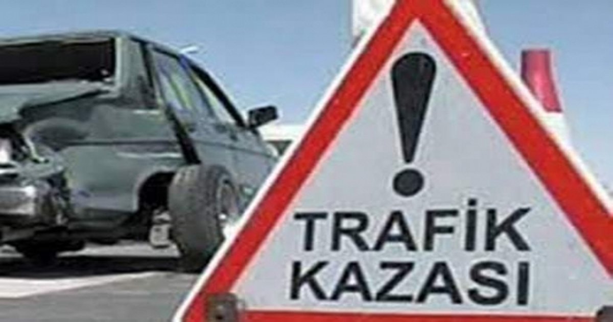 Otomobil ile Motosiklet Çarpıştı: 2 Yaralı