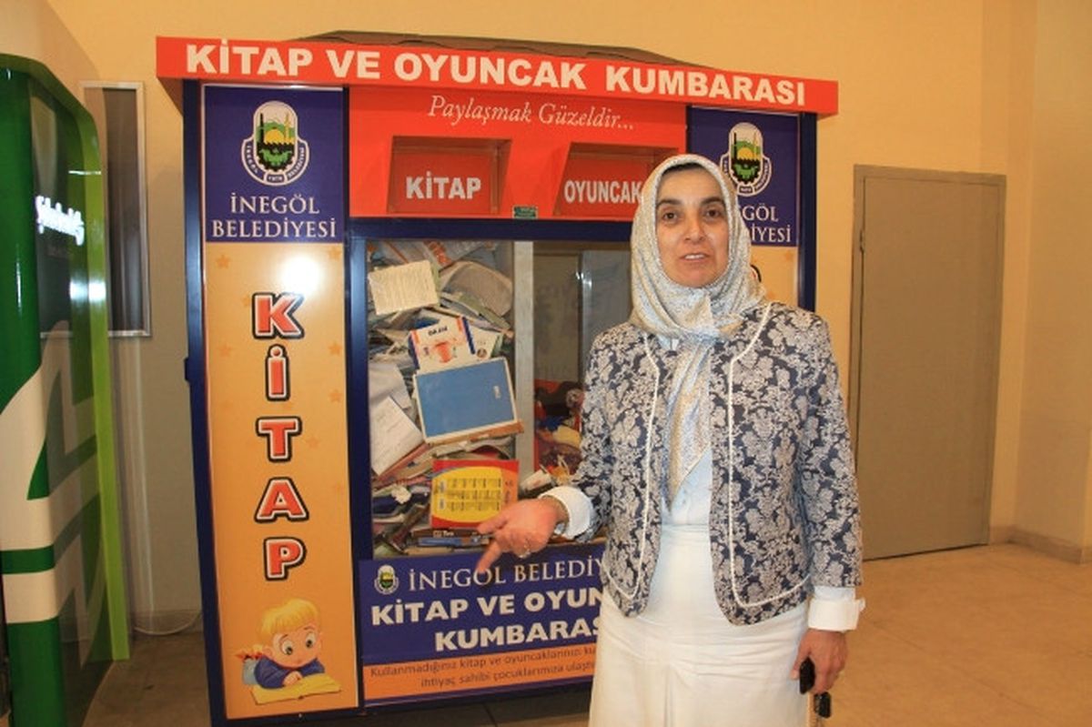 Minikler Oyuncaklarını Paylaştı