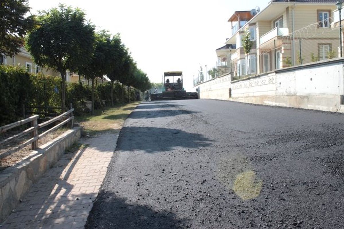 Serdivan\'da Asfalt Çalışmaları Hız Kesmeden Devam Ediyor