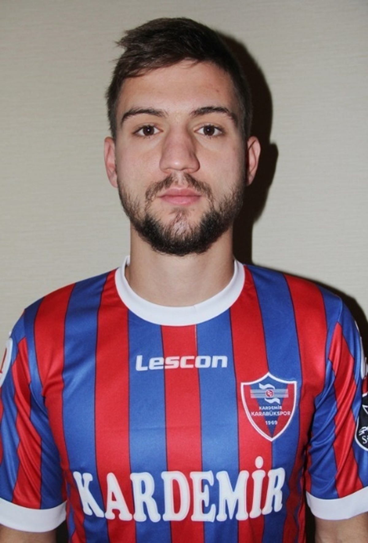 Umut Sözen Manisaspor\'a Kiralandı