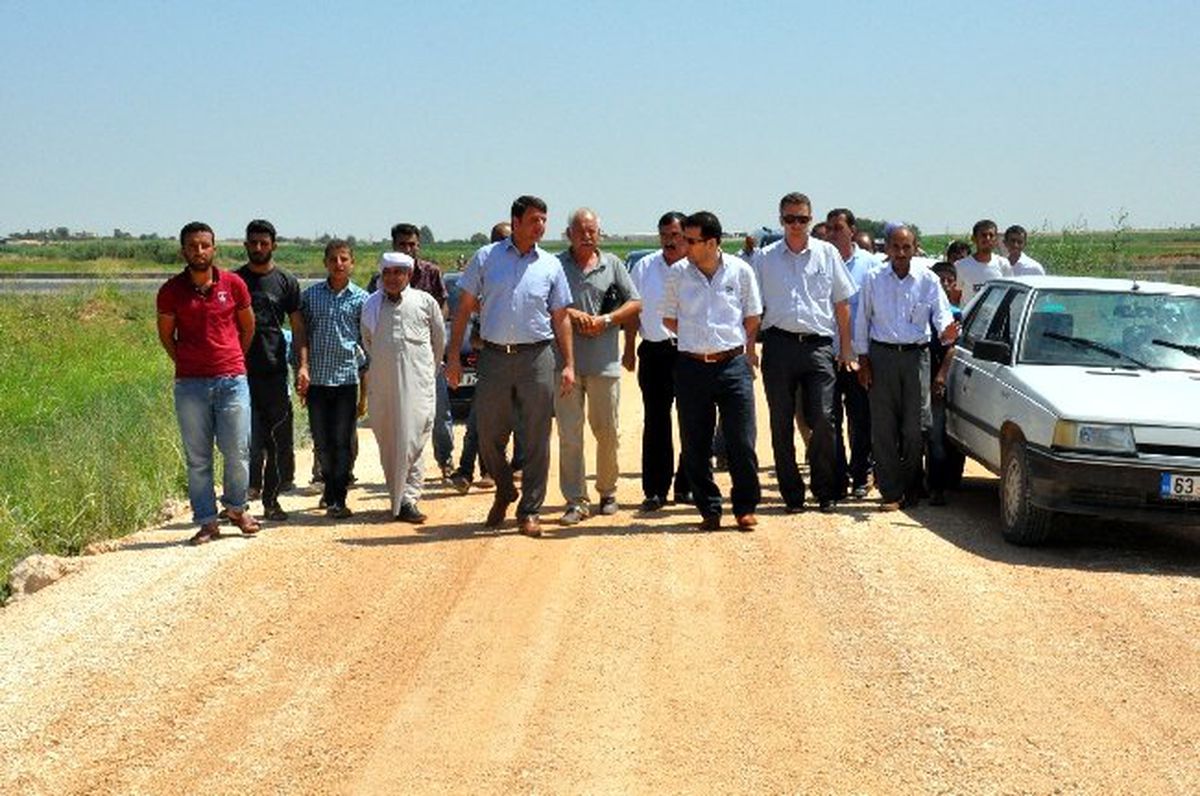 Akçakale\'de Yılın İlk Asfaltı Döküldü