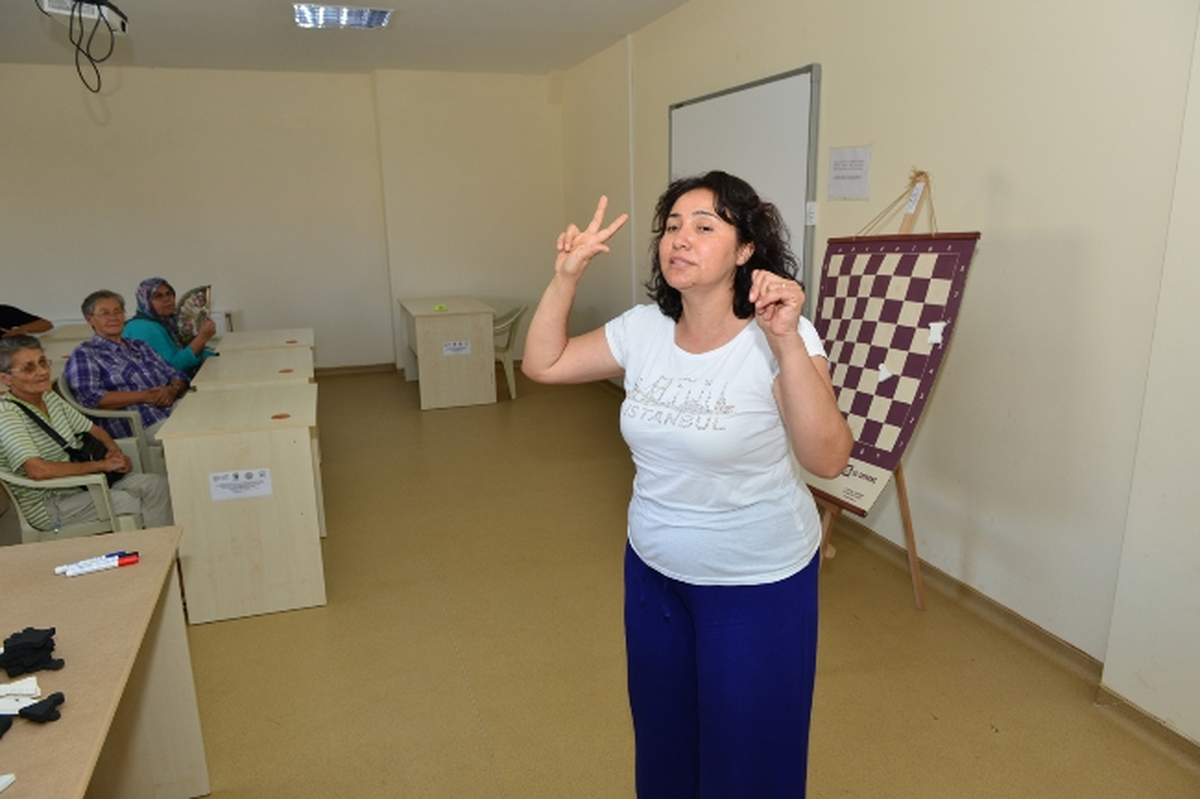 Altın Yıllar Yaşam Merkezi Projesi\'nde Faaliyetleri Başladı