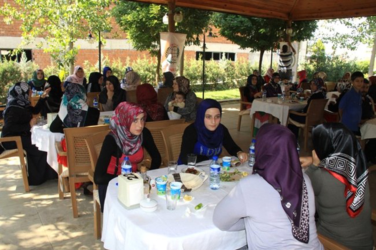 Batumlu Hafız Kızlar İnegöl\'de Ağırlandı