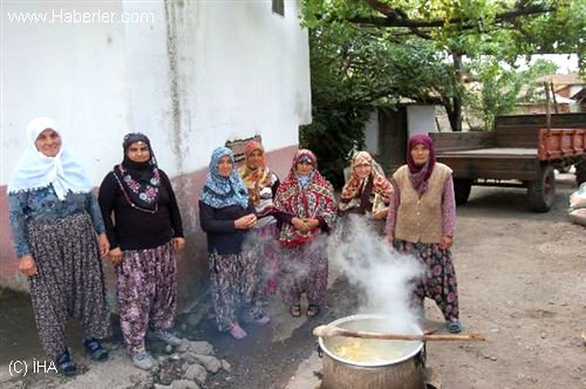 Çanakkale\'de 30 Yıllık Cuma Geleneği