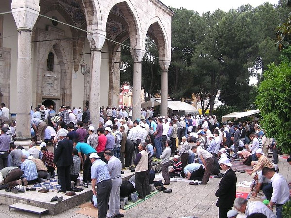 Diyanet Mısır ve Suriye\'deki Katliamlar Nedeniyle Ortak Hutbe Okuttu