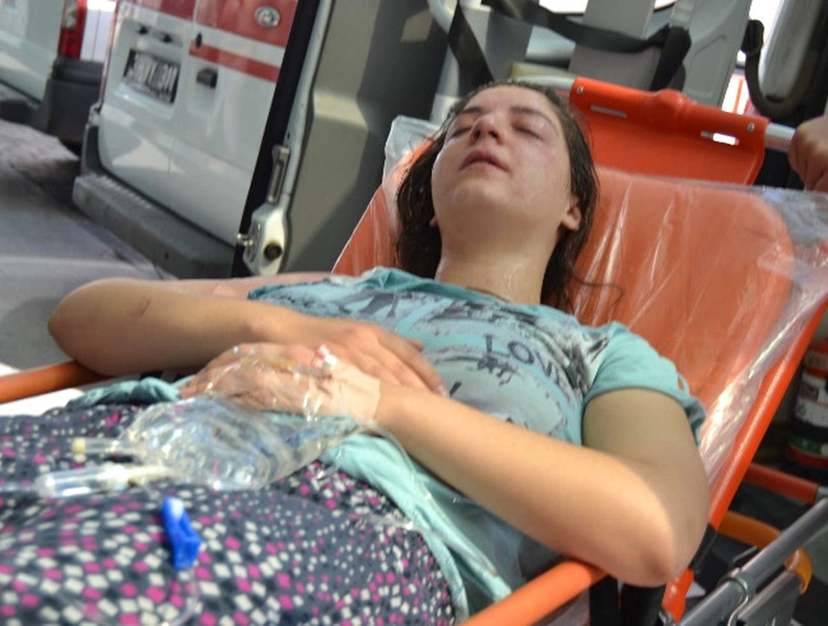 Düdüklü Tencere Patladı: 2 Yaralı